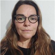 Profesora de Geografía para estudiantes de ESO